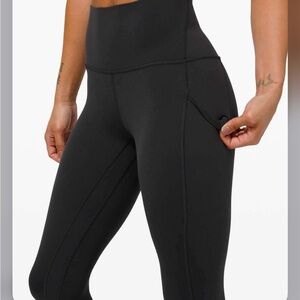 Lululemon high rise pant leggings WITH POCKETS